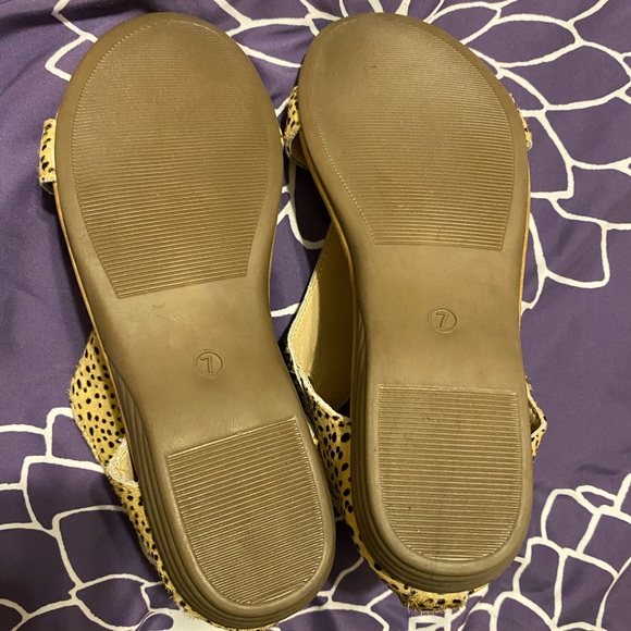 Spotted Leopard Gladiator Sandals. Size 7. New! - Picture 3 of 3